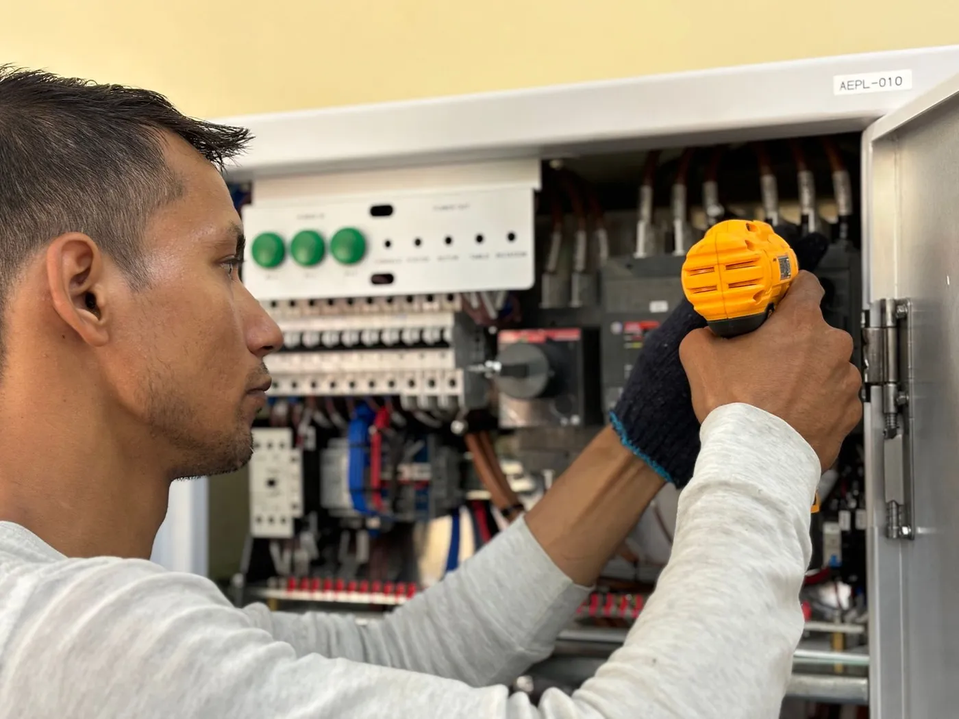 Elektrik Taahhüt kapsamında saha ekipmanı